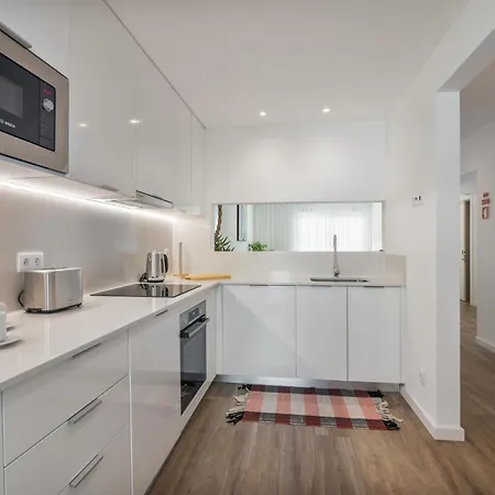 Apartment Luxury 2br With Terrace 5-min Walk *
