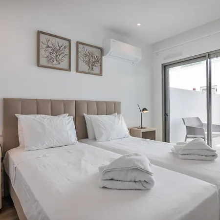 Luxury 2br With Terrace 5-min Walk Apartment Cabanas De Tavira