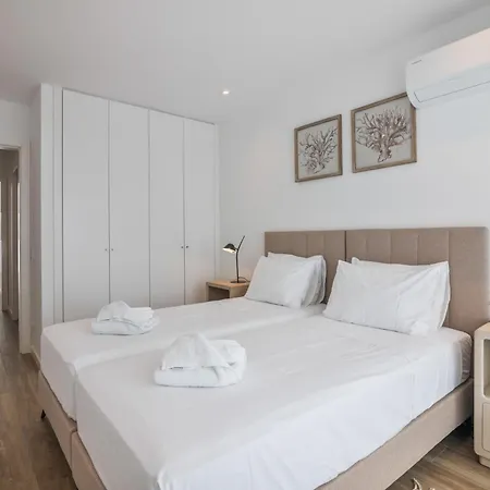 Luxury 2br With Terrace 5-min Walk Apartment Cabanas De Tavira